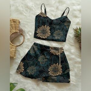AVERIE Crop Top And Skort Set Nori Dandelions Print On Black size XXL